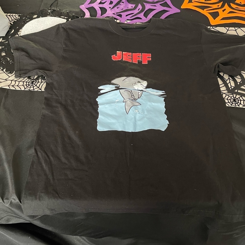 Large Black Shark Graphic T-Shirt, NWOT